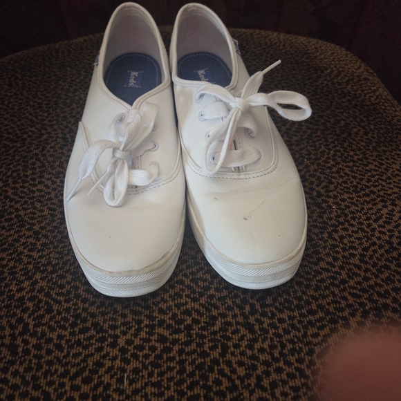 White Canvas Sneakers - Picture 1 of 5